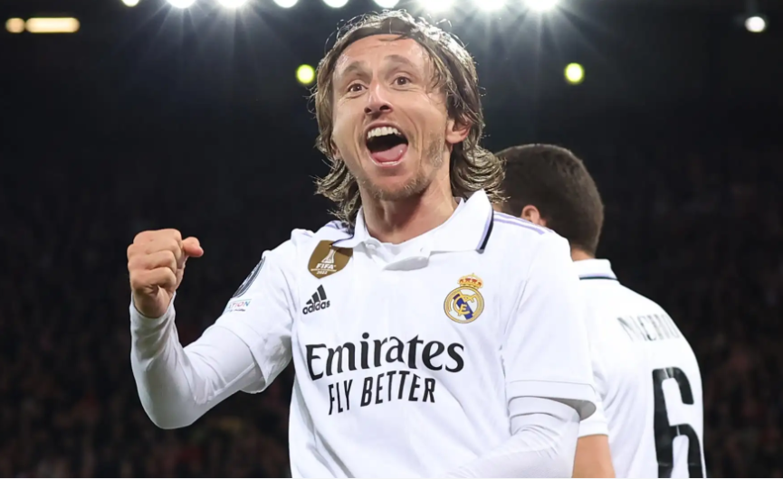 Pročitajte više o članku Modrić produžuje ugovor s Real Madridom! Legendarni veznjak odbio unosne ponude